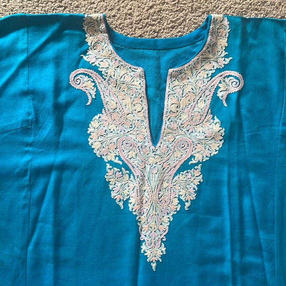 Woolen kashmiri pheran - Picture 2 of 3